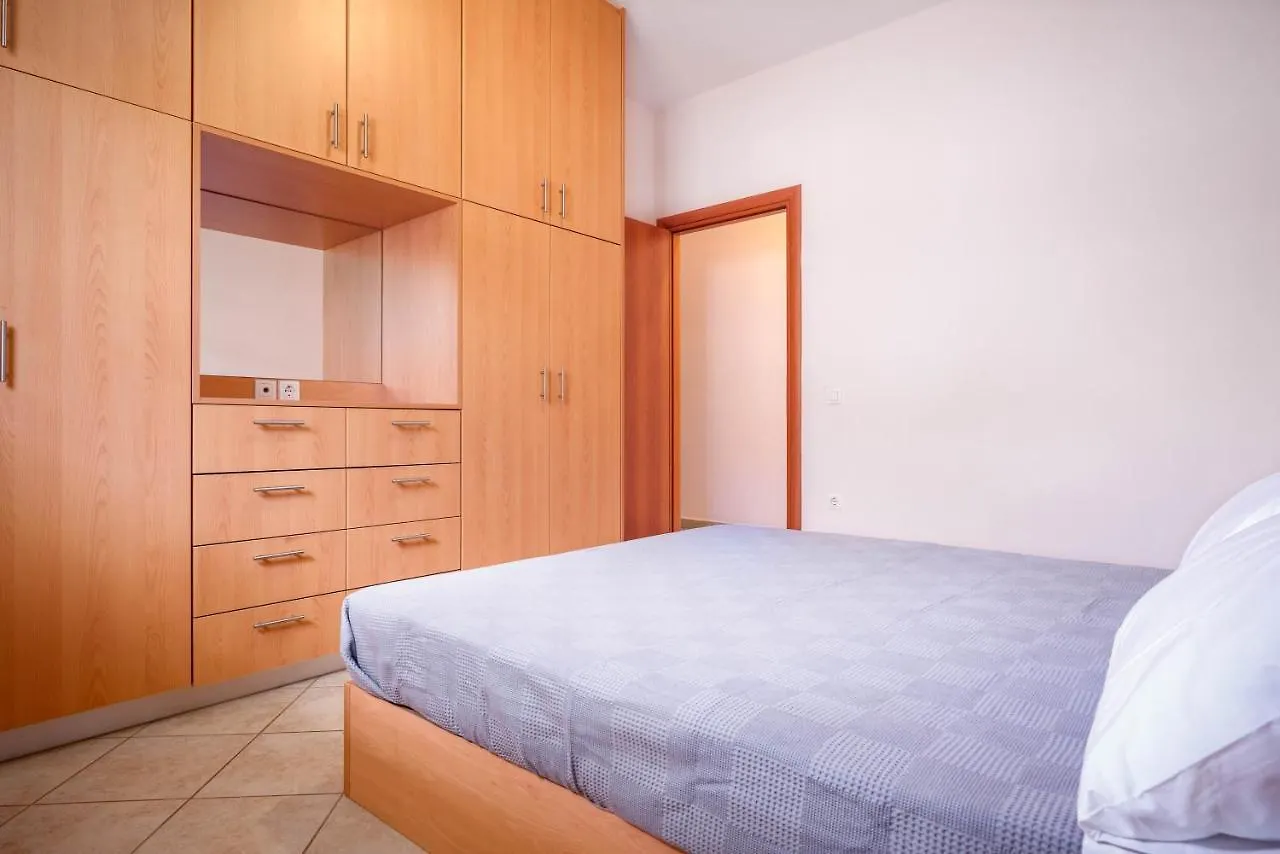 Niko'S Central Skala Apartments